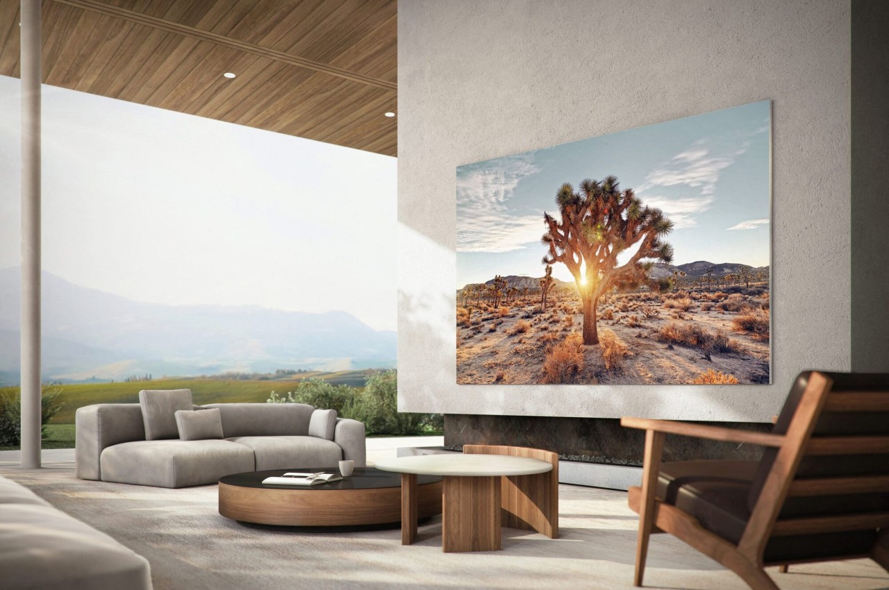 transform-your-outdoor-entertainment-space-with-the-latest-technolog_20220408-213958_1